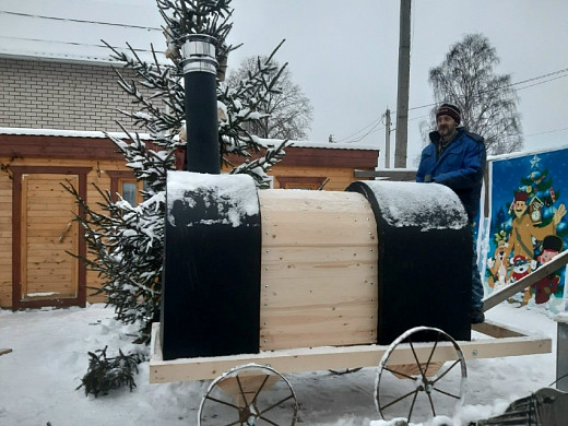 В Кохме создали самый большой самовар-паровоз объемом 222 литра